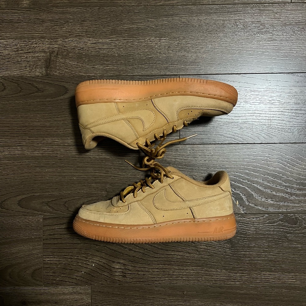 Nike Air Force 1 '07 Flax Shoes